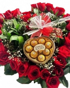 Great Love. ferrero Heart arrangement with 24 red roses ...