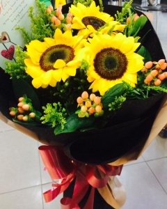 sunflower Bouquet W/LOVE YOU CARD